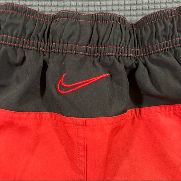 Nike Swim Trunks Mens Small Red Black Athletic Board Shorts Lined - Picture 6 of 7